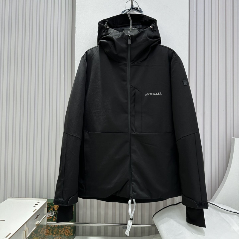 Ba*len*cia*ga down coat